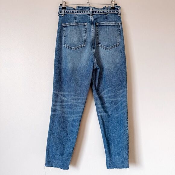 Hollister Light Wash Ultra High Rise Mom Jean Paper Bag Waist Size 27 - Picture 6 of 7